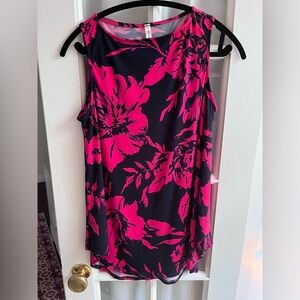 Floral tank top size L